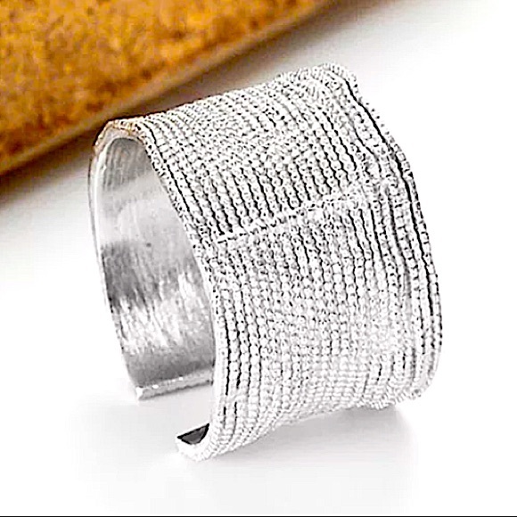 STERLING SILVER IRREGULAR TEXTURE RING - Picture 5 of 11
